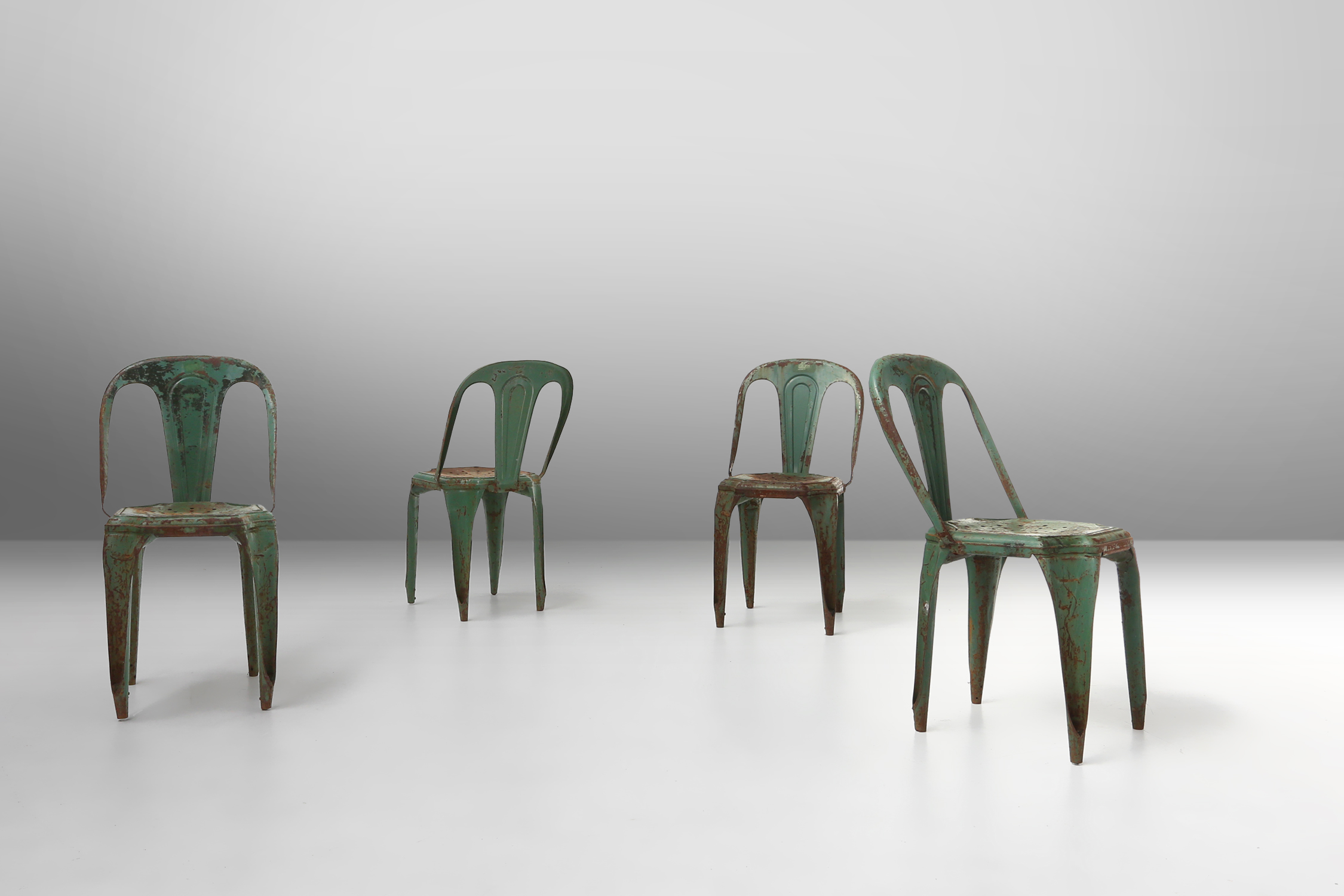 Set of 4 original vintage Tolix model A chairs, France 1950sthumbnail